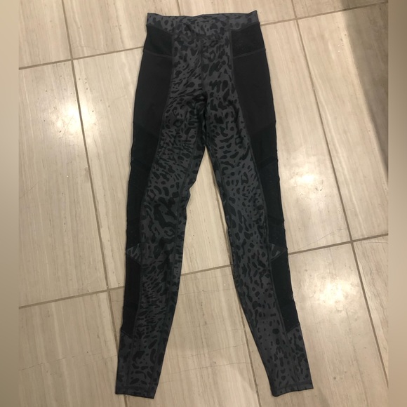 Just Breath Animal Print Size 8 Pant - Picture 5 of 13